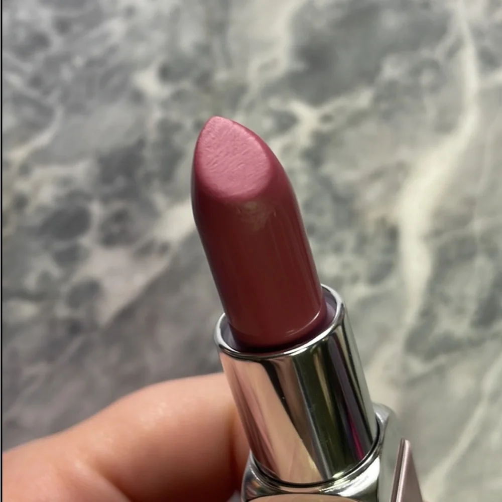 Clinique Pop Matte Lipstick‎ Plum Pop